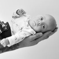 Baby Newborn Foto / schwarz weiss